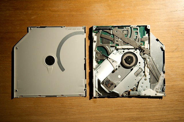 dvd player for mac disk removal