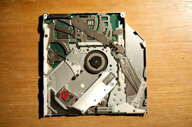 what kind of hard drive is used on a mac pro 2007